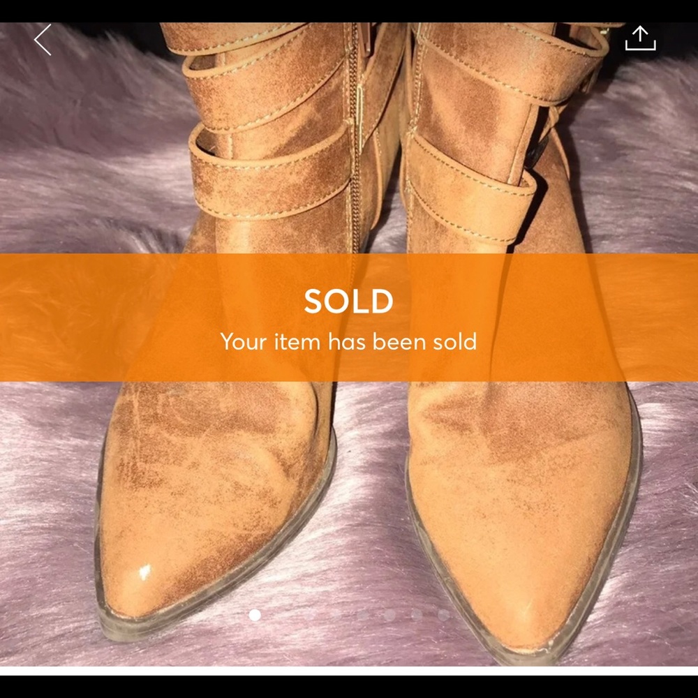 Qupid ankle pointy buckled booties
